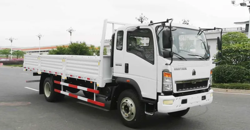 Caminhão de carga 4x2 Sinotruk Caminhão leve ≥12t