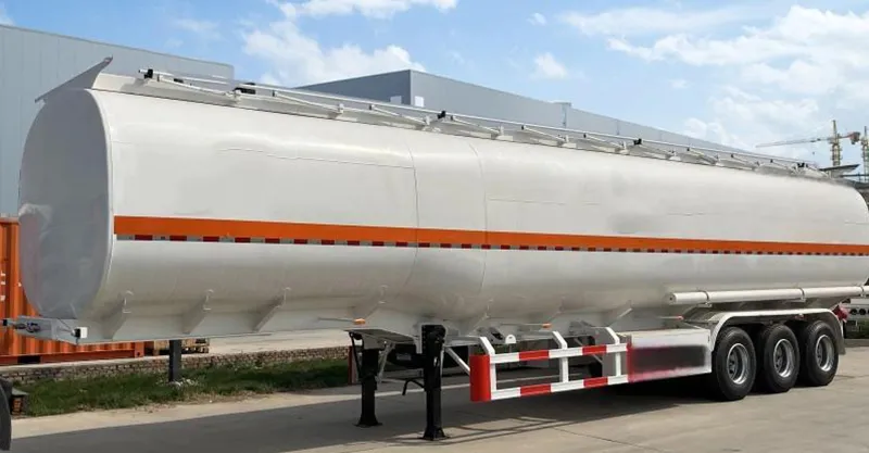 3 Eixos de combustível Trailer de tanque de combustível para venda