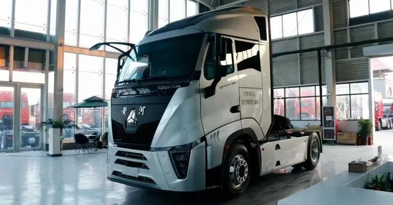 Caminhão do trator 4x2 570 hp Euro 6 rio amarelo sinotruk x7