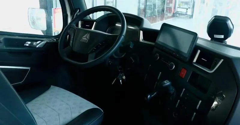 Caminhão do trator 4x2 570 hp Euro 6 rio amarelo sinotruk x7