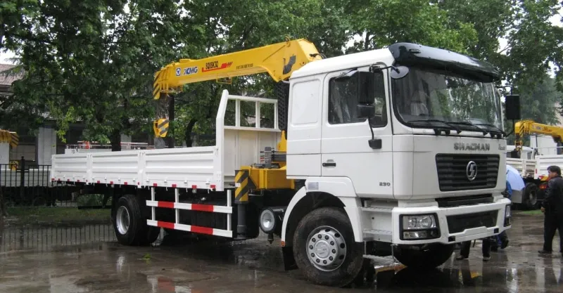 Caminhão de carga com guindaste 4x2 shacman f2000